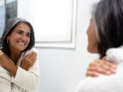 Aprendre a parlar-nos bé millora la salut mental