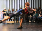 El talent escènic emergent brilla a Viladecans amb la dotzena edició d’Espai de Carrer