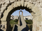 El Pont del Diable estrena la restauració de l’arc romà, més d’una dècada després dels primers despreniments